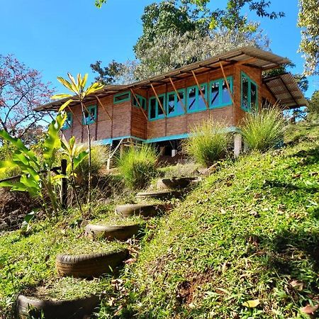 Villa Casa De Bambu Turrialba Esterno foto